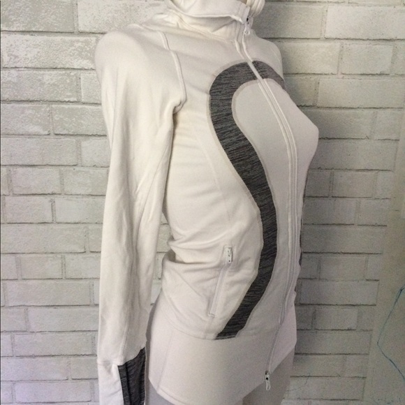 Lululemon women’s white/gray sweater size 2 - Picture 6 of 8